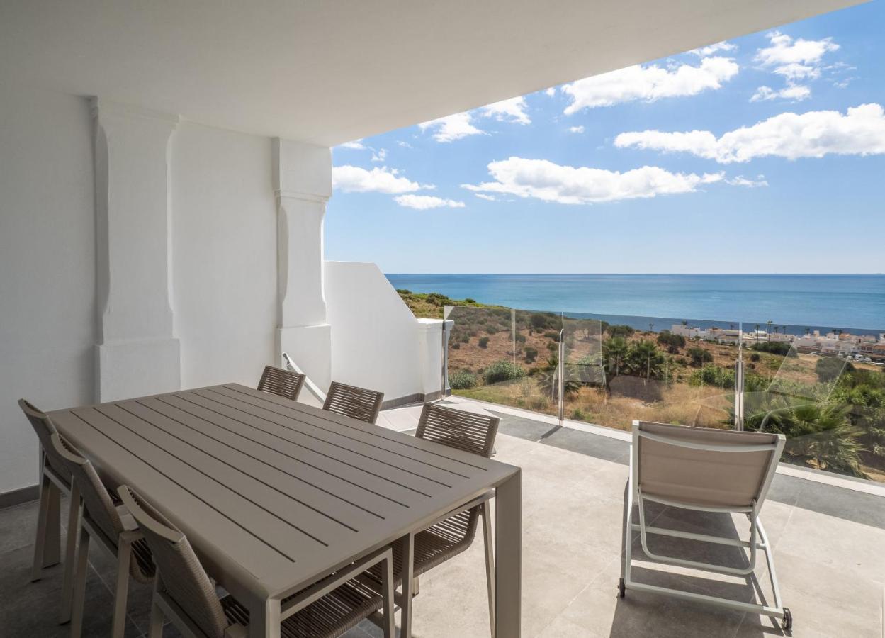 Blue Suite 2389 Sea Views Манилва Екстериор снимка