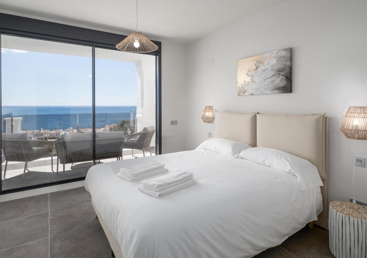 Blue Suite 2389 Sea Views Манилва Екстериор снимка