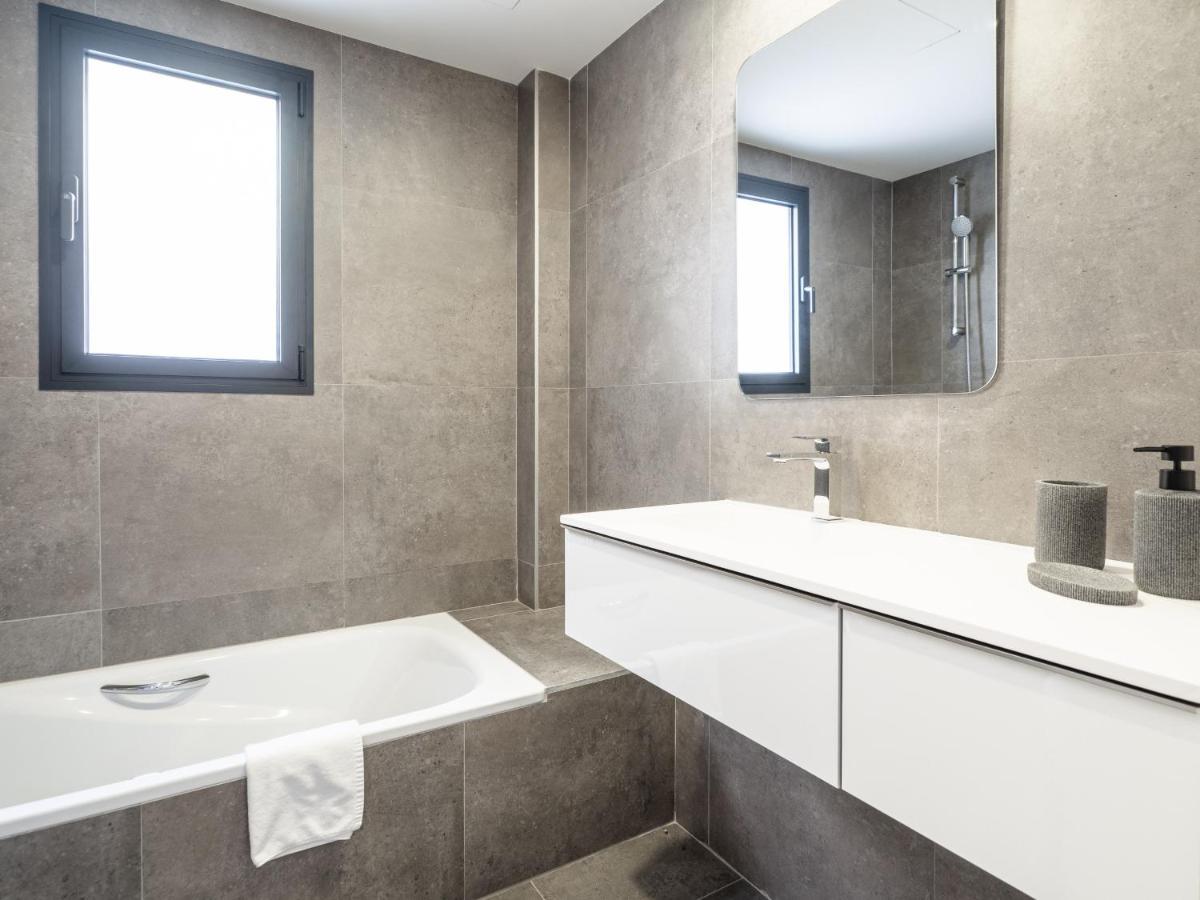 Blue Suite 2389 Sea Views Манилва Екстериор снимка