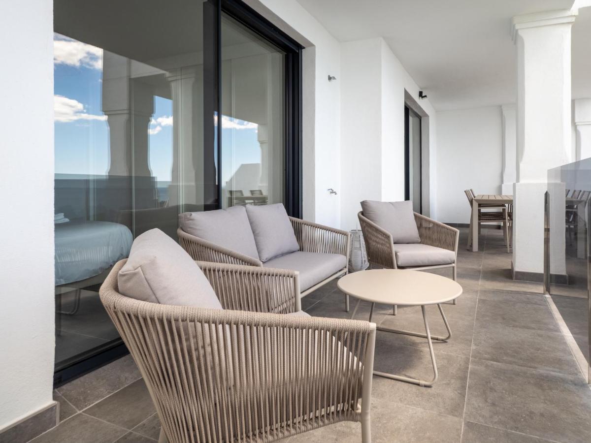 Blue Suite 2389 Sea Views Манилва Екстериор снимка