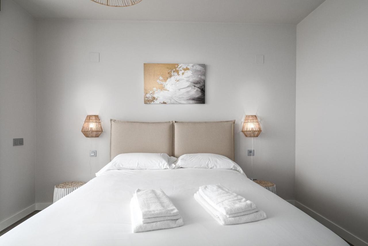 Blue Suite 2389 Sea Views Манилва Екстериор снимка